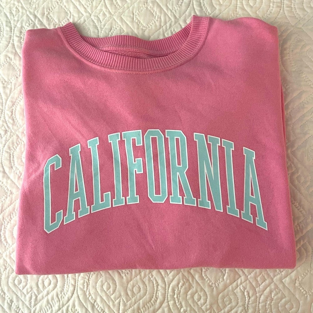Hollister graphic crewneck, size small, oversized